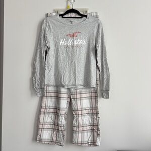 Hollister Gray and Pink Plaid Pajama Set Size M